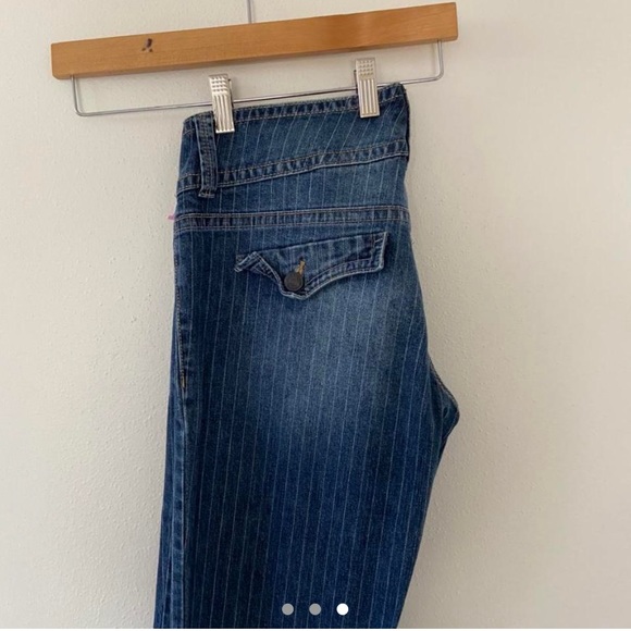 Jeans - Picture 3 of 3